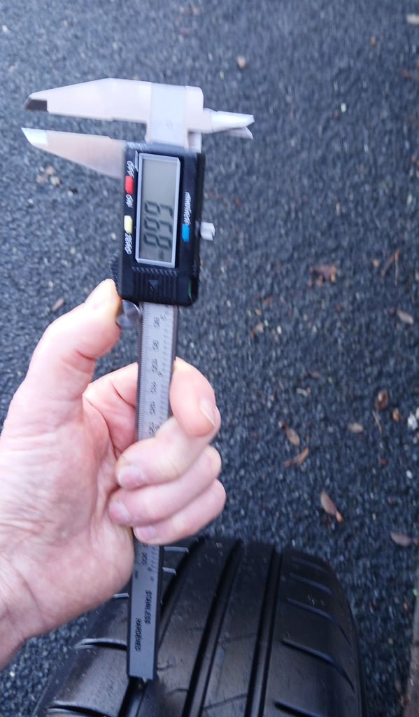 VW caddy wheel, steel,Volkswagen part 2K061027B with 195/65/15 premium tyre 7mm tread