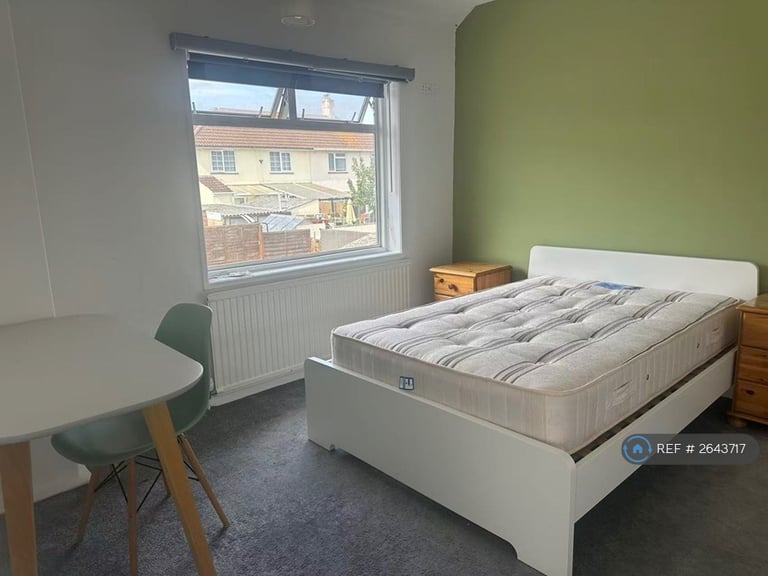 1 bedroom in Greystoke Avenue, Bristol, BS10 (#2643717)
