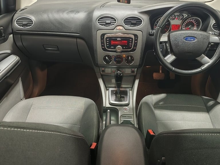 2010 Ford Focus 1.6 Titanium 5dr Auto HATCHBACK PETROL Automatic