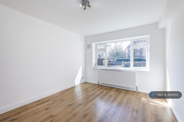 2 bedroom flat in Sherwood, London, NW6 (2 bed) (#2641150)