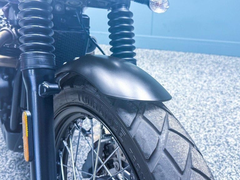 2022 TRIUMPH STREET SCRAMBLER 900 GOLD LINE LTD EDITION - LOW MILES - ONE OWNER