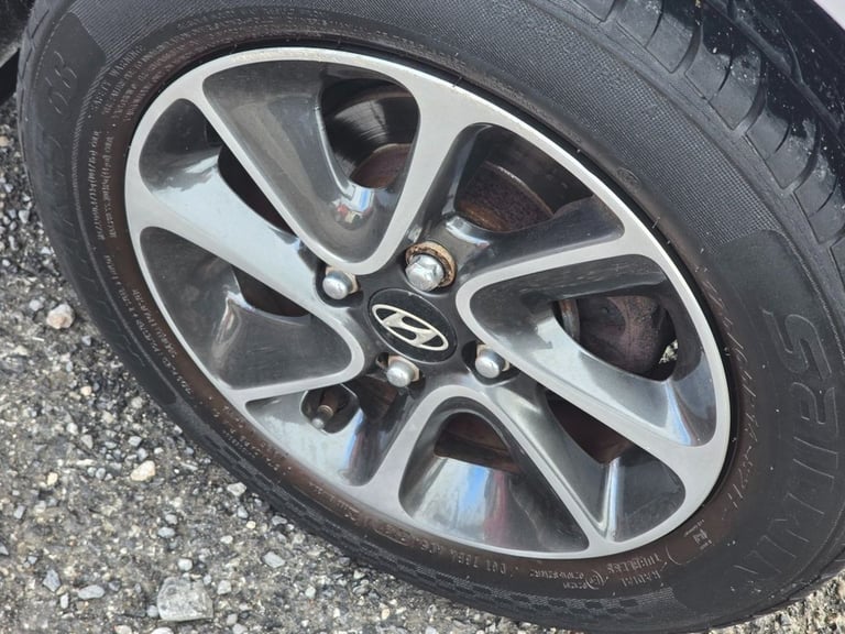 2017 Hyundai i10 1.2 Premium Hatchback 5dr Petrol Manual Euro 6 (87 ps) Hatchback Petrol Manual