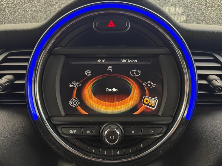 2015 MINI Hatch 1.5 Cooper Euro 6 (s/s) 3dr HATCHBACK Petrol Manual