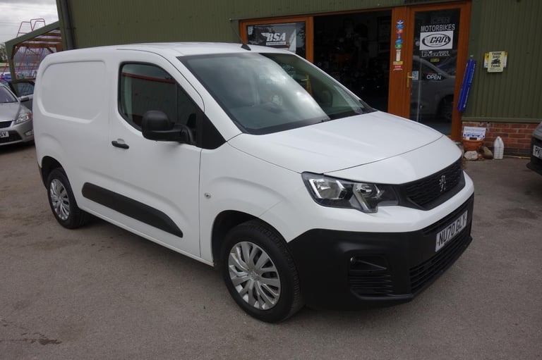 Peugeot Partner 1000 1.5 BlueHDi 100 Professional Van DIESEL MANUAL 2020/70