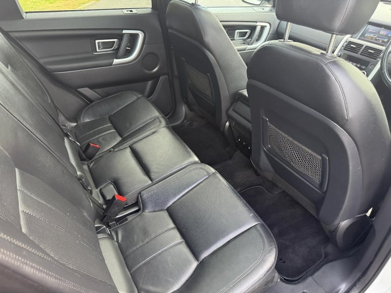 Land Rover DISCO SPORT BLACK HSE / AUTO / 7 SEATS 