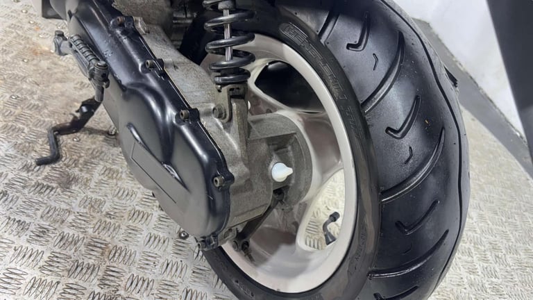 Yamaha Yn 2000 2 stroke scooter 4k classic 2T bike non runner 50cc