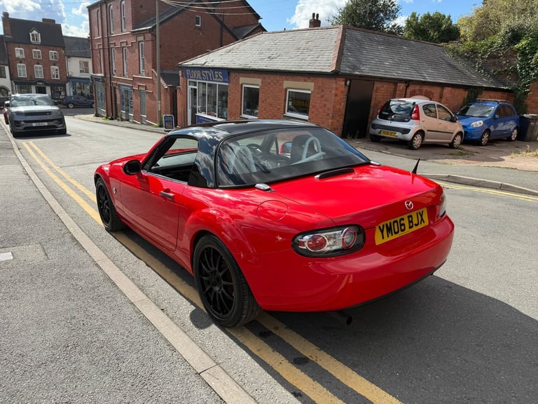 2006 Mazda MX-5 2.0i Sport Convertible 2dr Petrol Manual Euro 4 (160 ps) Convertible Petrol Manual