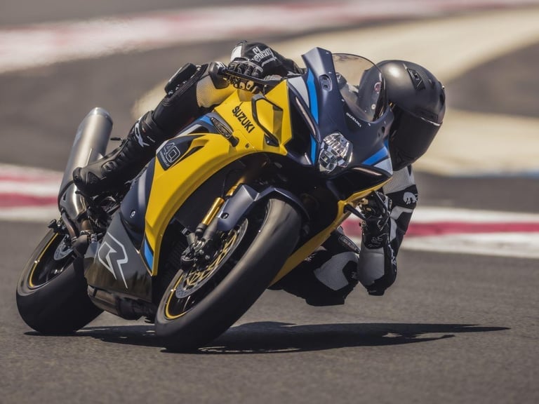 2026 new GSX-R1000R 40th Anniversary model. It's back! Price to be announced.