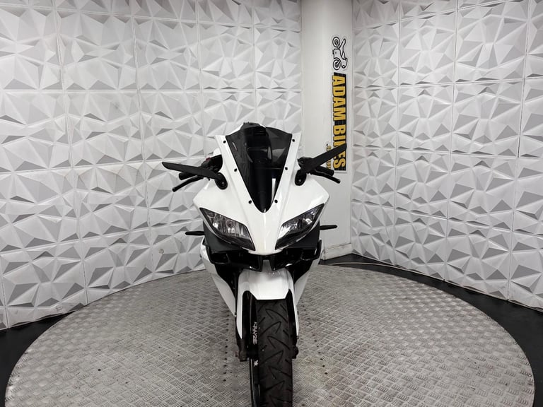 2012 Yamaha YZF-R125 *WARRANTY PROVIDED*