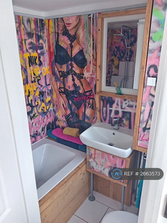 1 bedroom in Seaview Terrace, Queenborough, ME11 (#2663573)