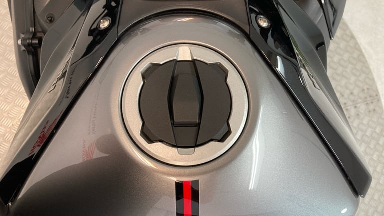 2022 Kawasaki Z R1000KNFAN (22MY) SPORTS Petrol Manual