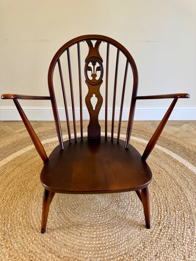 Ercol mid century vintage 307 Fleur De Lis tub armchair 