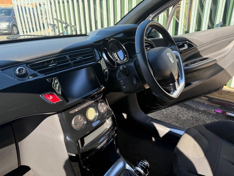 DS AUTOMOBILES DS 3 1.2 PureTech Elegance 2016