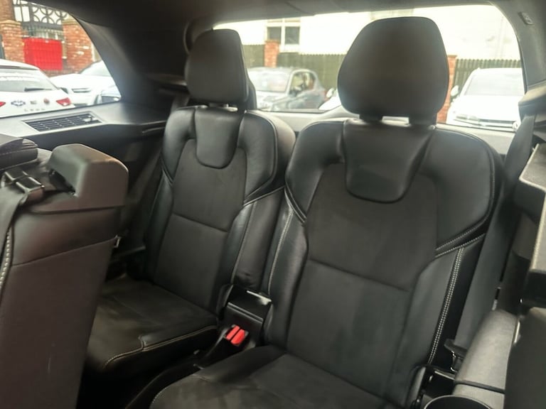 2018 Volvo XC90 2.0h T8 Twin Engine 10.4kWh R-Design SUV 5dr Petrol Plug-in Hybrid Auto 4WD ESTAT...