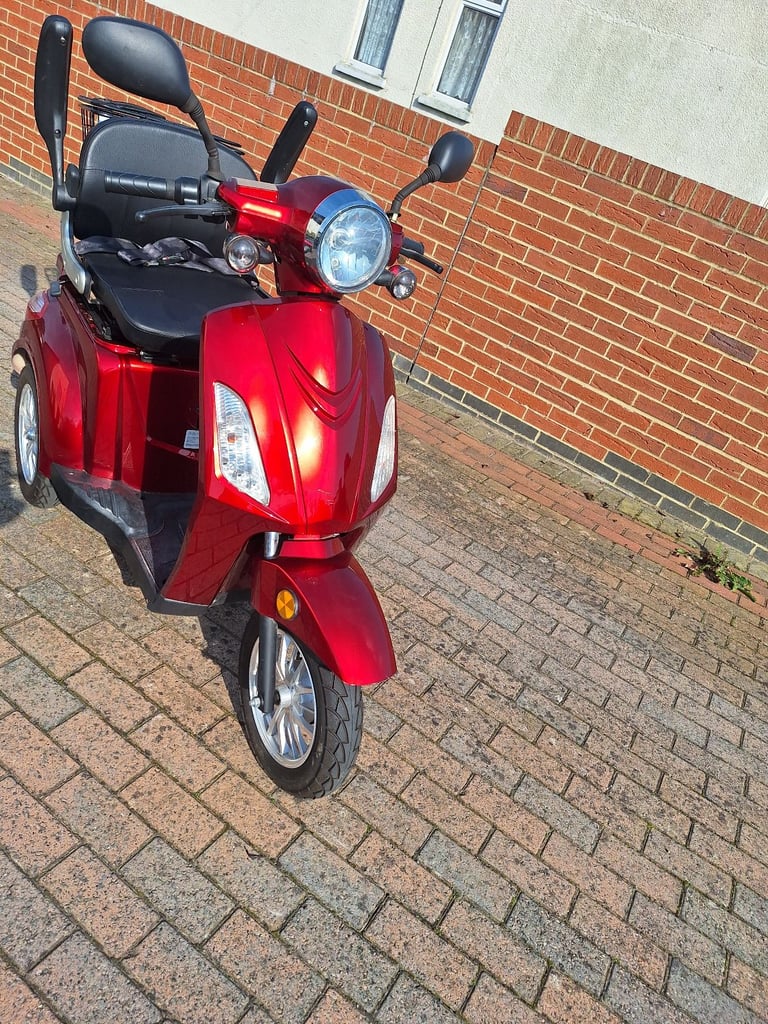 JT  500 MOBILITY SCOOTER
