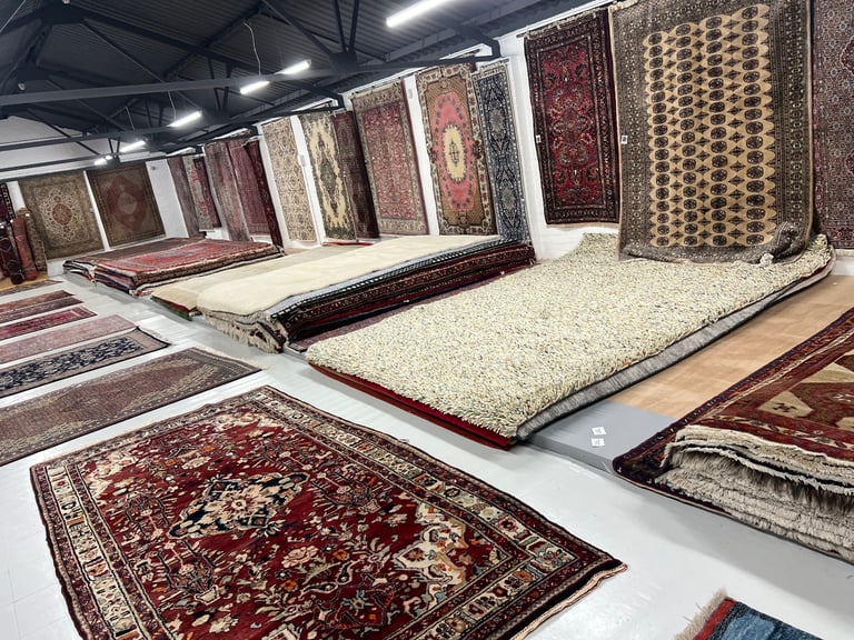 MAHARAJA SILK RUG 280x370cm