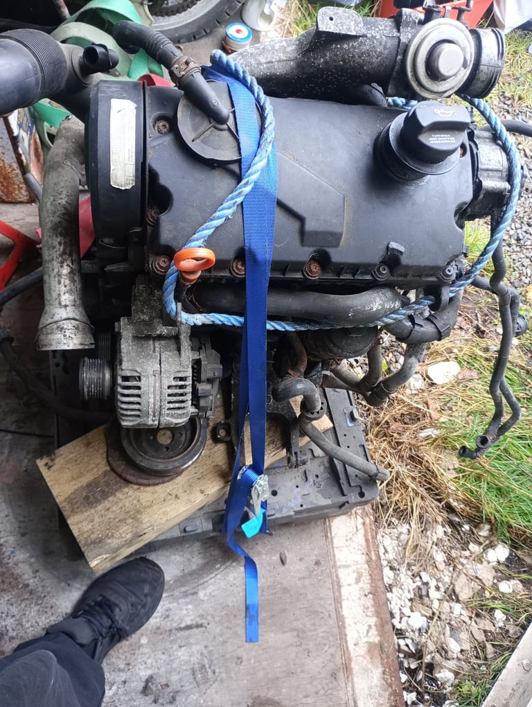 Vw transporter T5 axc 1.9tdi engine 