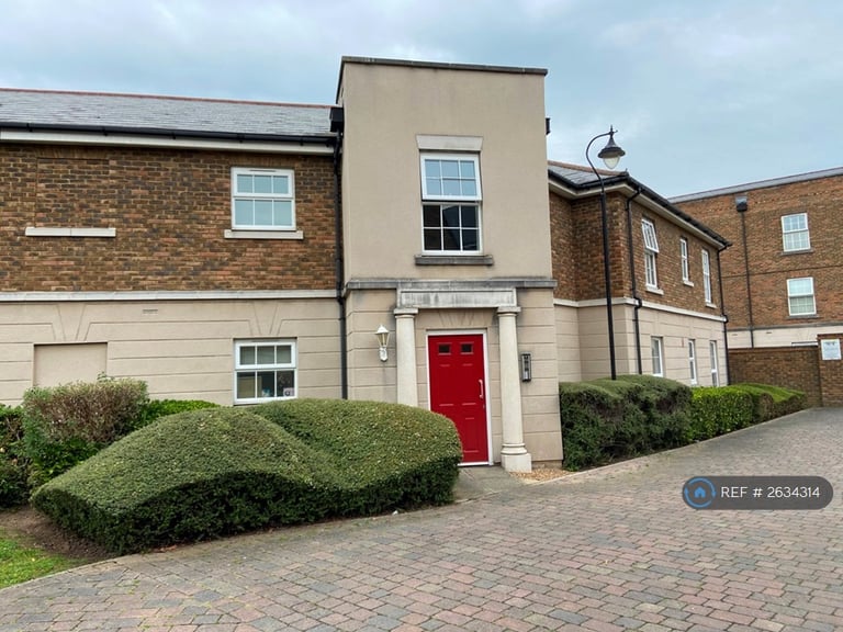 2 bedroom flat in Duncannon Place, Greenhithe, DA9 (2 bed) (#2634314)