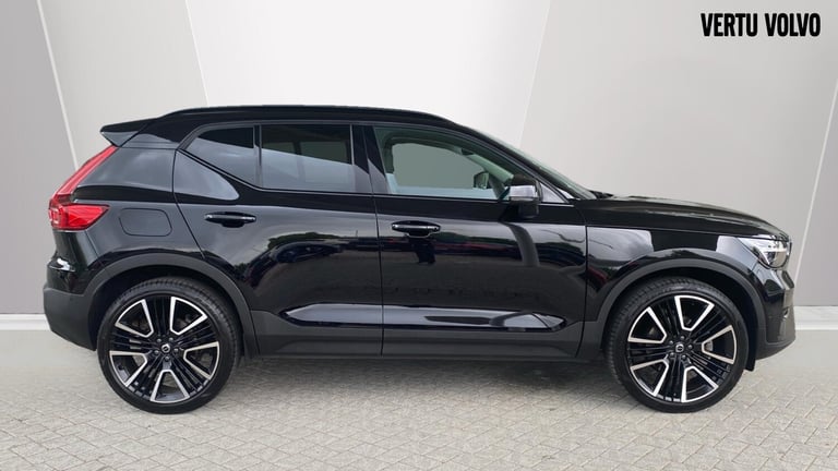 2024 Volvo XC40 2.0 B3P Ultra Dark 5dr Auto ESTATE PETROL Automatic