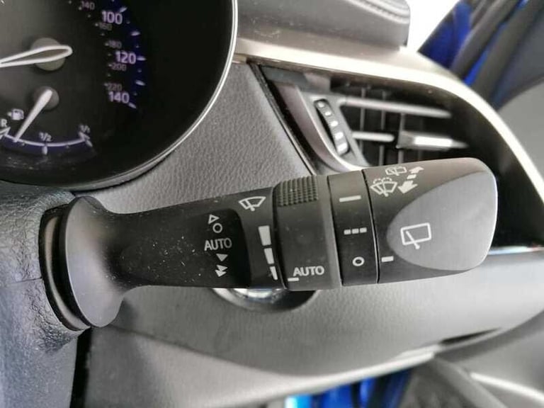 2019 Toyota C-HR 1.8 VVT-h Dynamic SUV 5dr HATCHBACK Petrol/Electric Hybrid Automatic