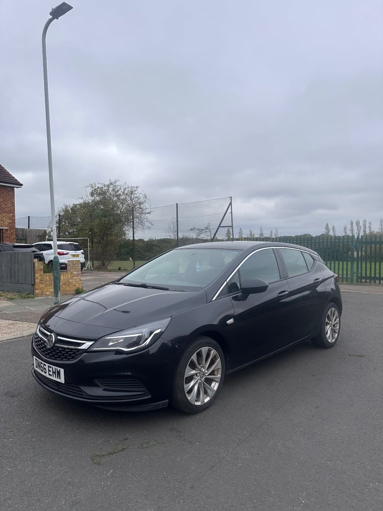 image for Vauxhall, ASTRA, Hatchback, 2016, Manual, 1598 (cc), 5 doors