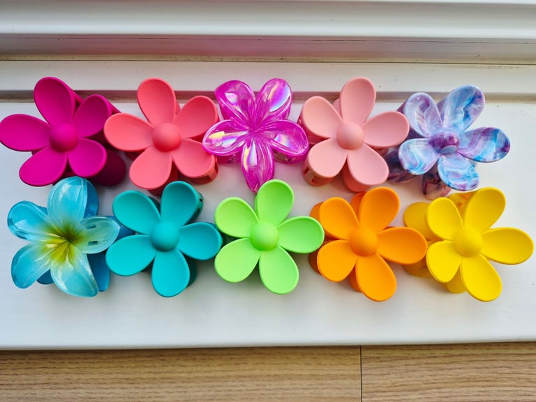 image for 10x Multicoloured Flower Hair Clips NEW Bundle 