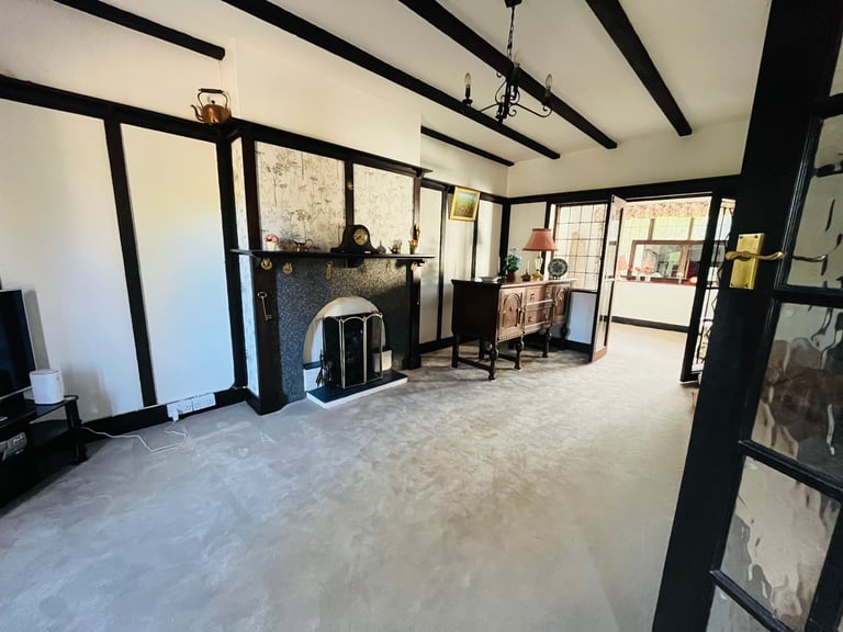 4 bedroom house to let