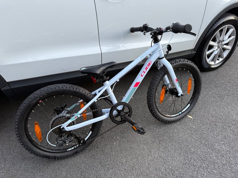 Kids cube mountain bike 