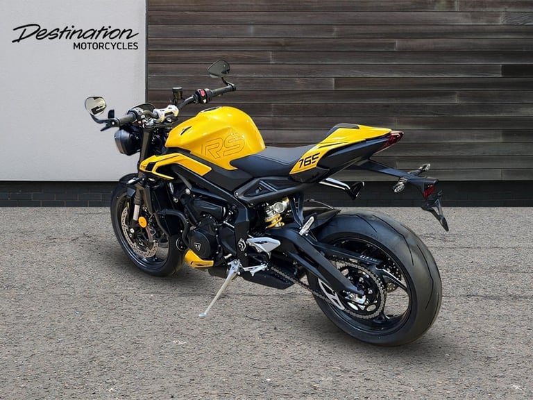2025 Triumph Street Triple 765 RS PREMIUM COLOUR Petrol yellow 6 Speed