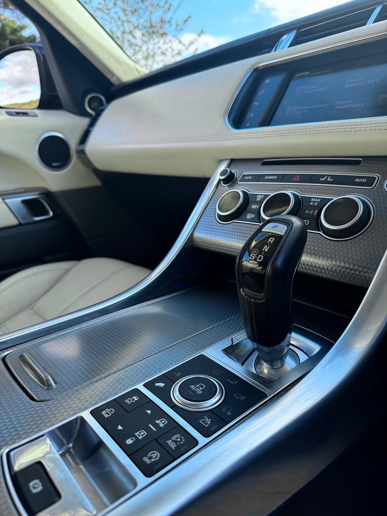 LAND ROVER RANGE ROVER SPORT 3.0 SD V6 Autobiography Dynamic 2016