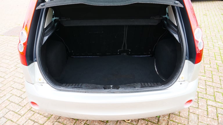 Ford, FIESTA, Hatchback, 2006, Manual, 1399 (cc), 5 doors