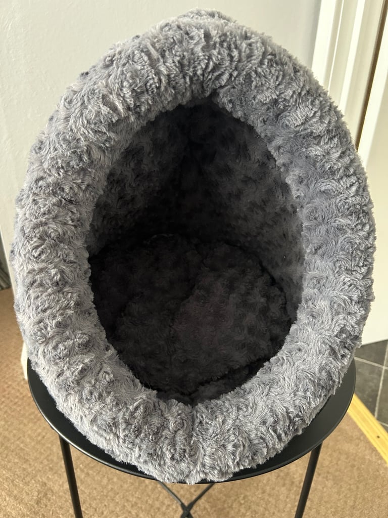 CAT IGLOO BED