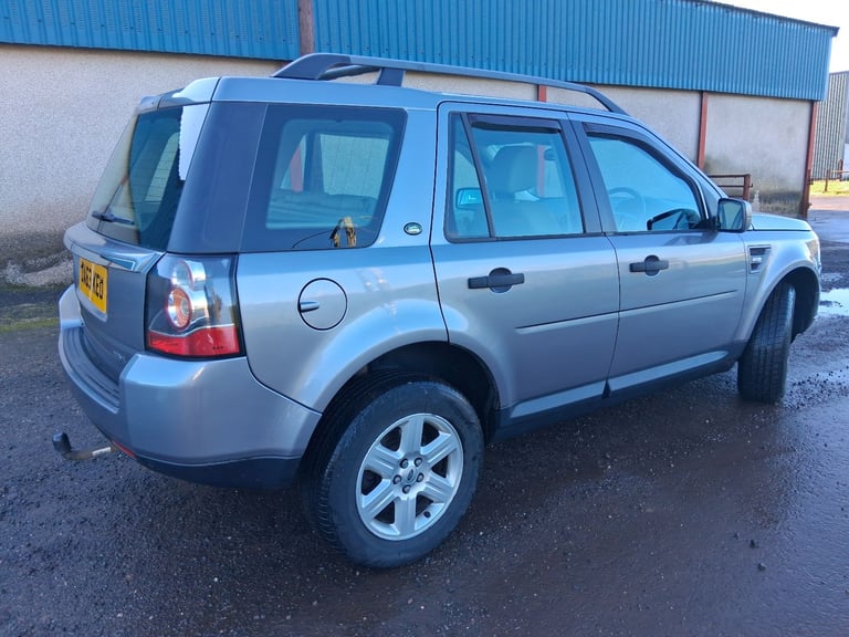 Land Rover, FREELANDER, Estate, 2013, Manual, 2179 (cc), 5 doors