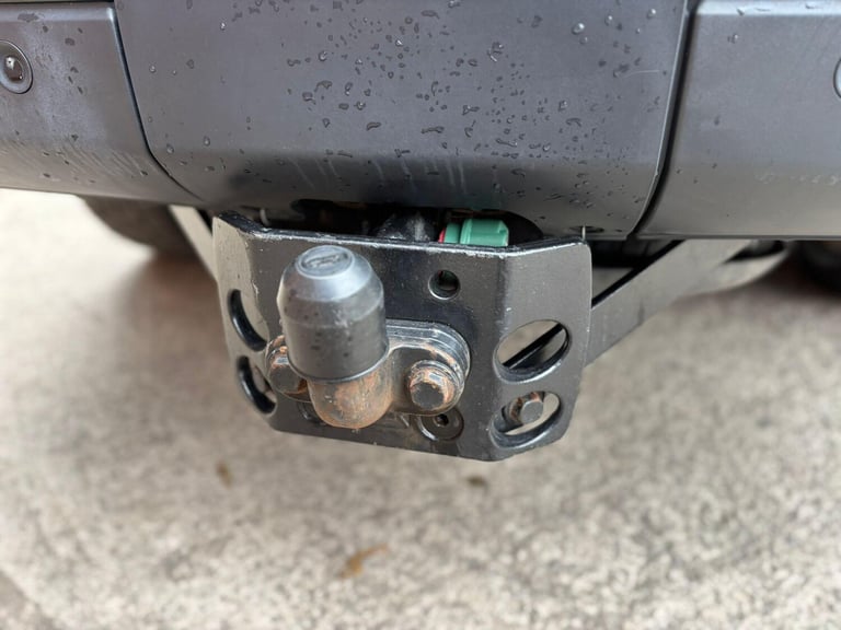 2016 Land Rover Discovery 4 3.0 SD V6 Landmark Auto 4WD Euro 6 (s/s) 5dr ESTATE Diesel Automatic