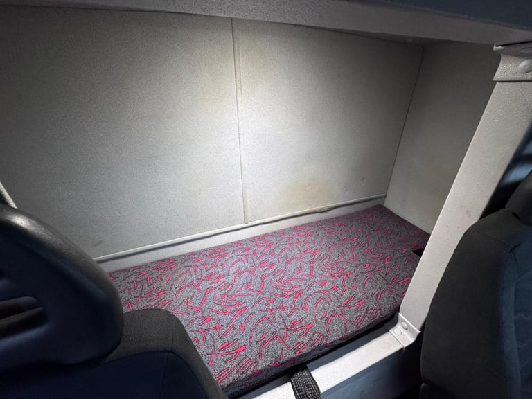 2018 68 Iveco Daily Recovery Truck. 52-180. Sleeper. AC. Winch. Ali bed. RearAir