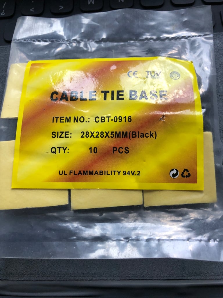 Cable Tie Base New Pack of 10 in sealed packet 28x28x5mm