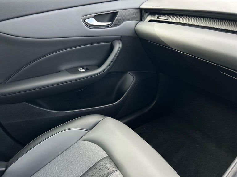 2025 MG MG S5 64kWh Trophy Long Range SUV 5dr Electric Auto (231 ps) SUV ELECTRIC Automatic