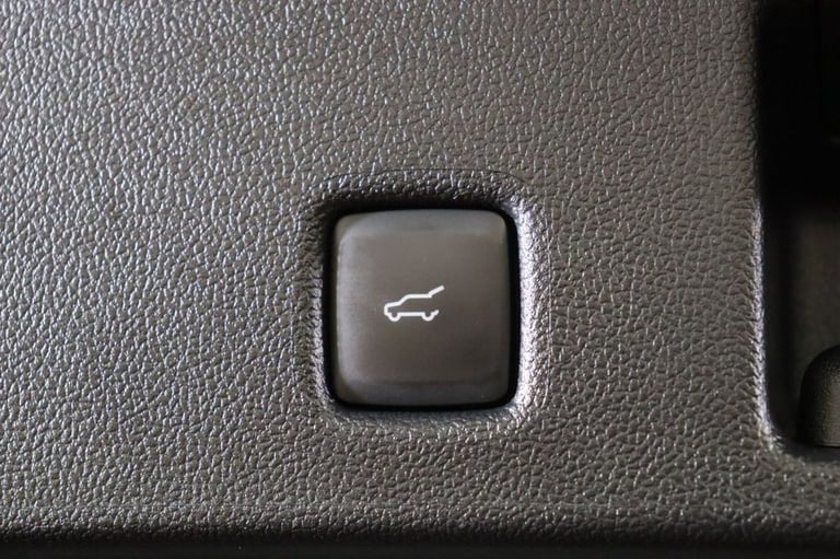 2024 Ford Kuga 2.5 Duratec 14.4kWh ST-Line X 5dr CVT (PAN ROOF) Automatic