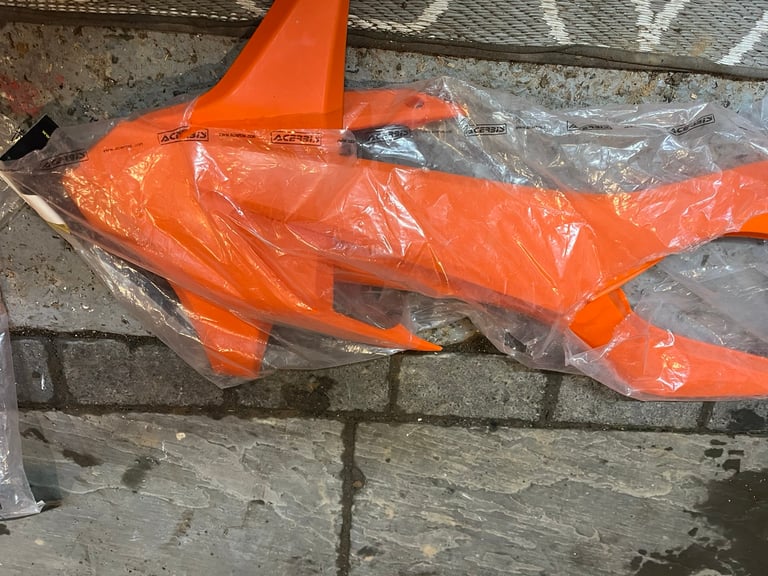 Ktm sx 250 17 new plastics 