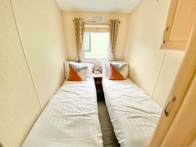 Own a caravan, Change your life today - Kent, Isle of Sheppey