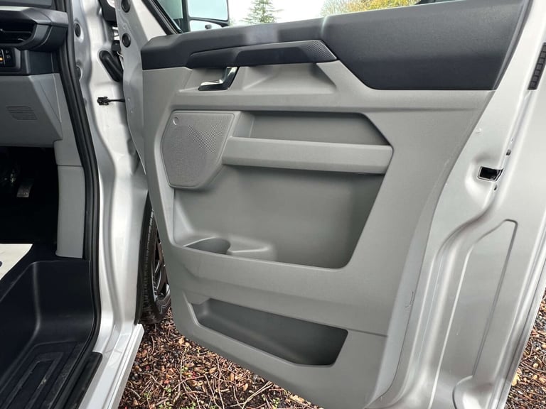 2024 Ford E-Transit 320 65kWh Sport Panel Van 5dr Electric Auto L2 H1 (218 ps) LONG WHEEL BASE Pa...