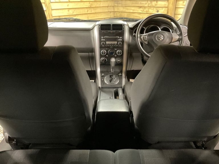 2010 Suzuki Grand Vitara 2.4 VVT SZ4 3dr Auto ESTATE PETROL Automatic