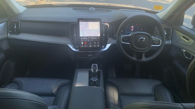 2025 Volvo XC90 Ultra, T8 AWD Plug-in hybrid, Electric/Petrol, Dark, 7 Seats Estate Petrol Parall...