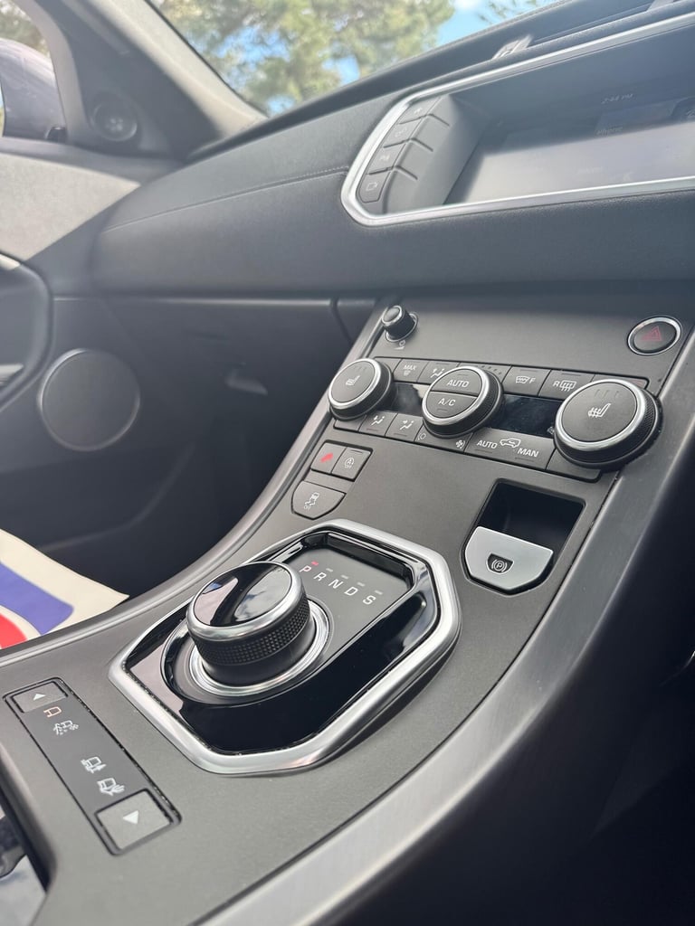 LAND ROVER RANGE ROVER EVOQUE 2.0 TD4 Landmark 2018