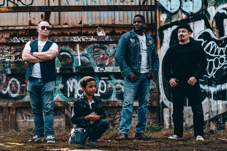 BASS PLAYER WANTED 4 UP & COMING BAND COVERS & ORIGINALS ROCK POP SOUL REGGAE BLUES 