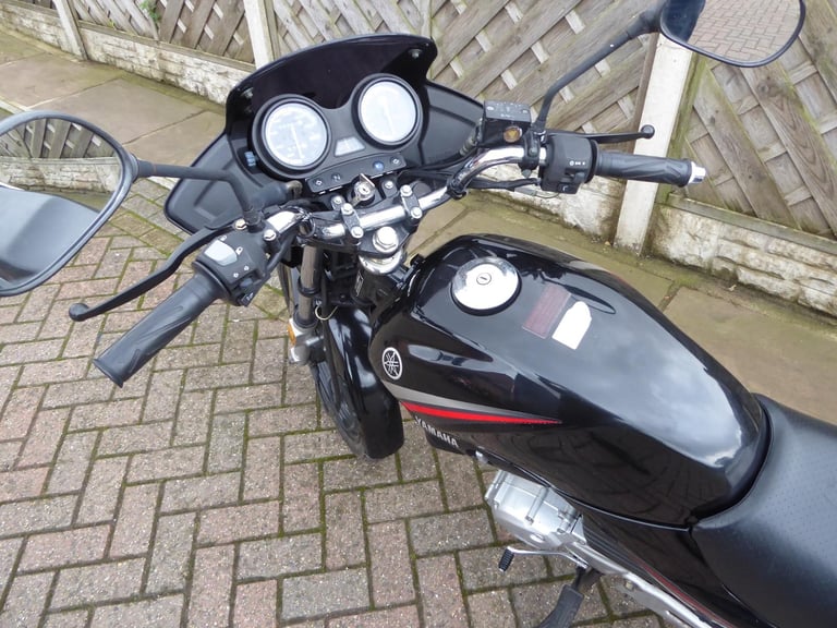 YAMAHA YBR 125 08 REG VERY LOW MILES NEW BATTERY 1 YEARS MOT