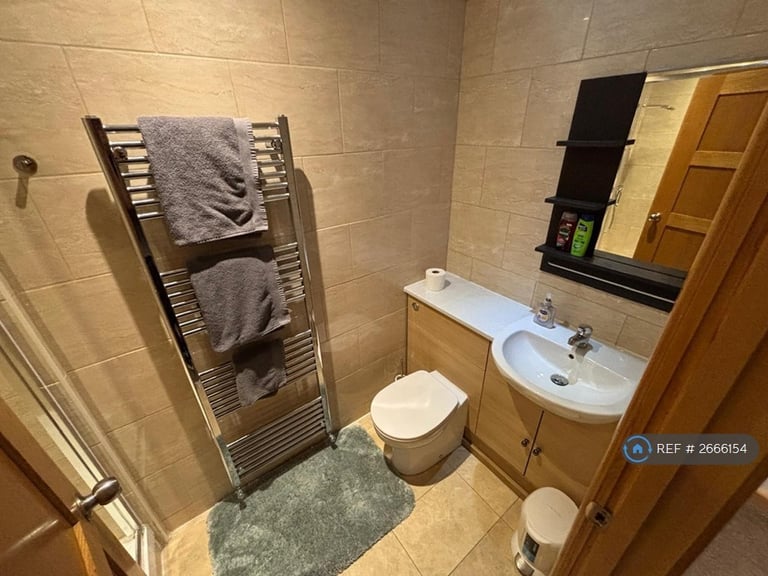 3 bedroom flat in College Green, Bristol, BS1 (3 bed) (#2666154)