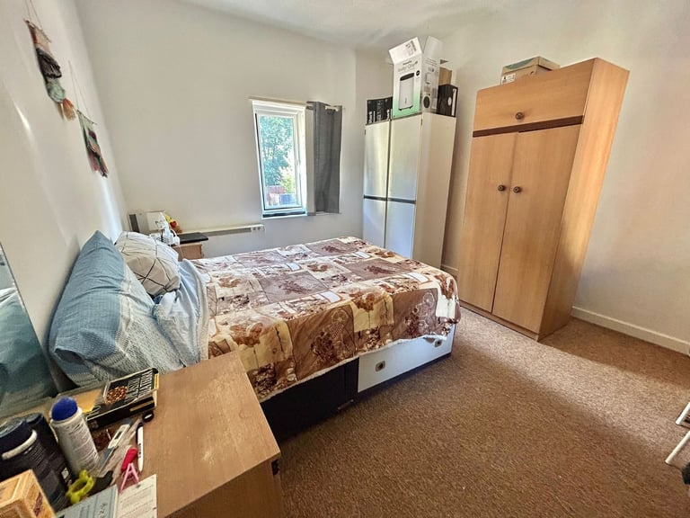 Spacious and Seprate 1 Bed Flat for rent in– NG7 2EB