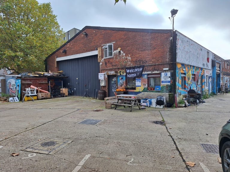Studio in Converted Warehouse 