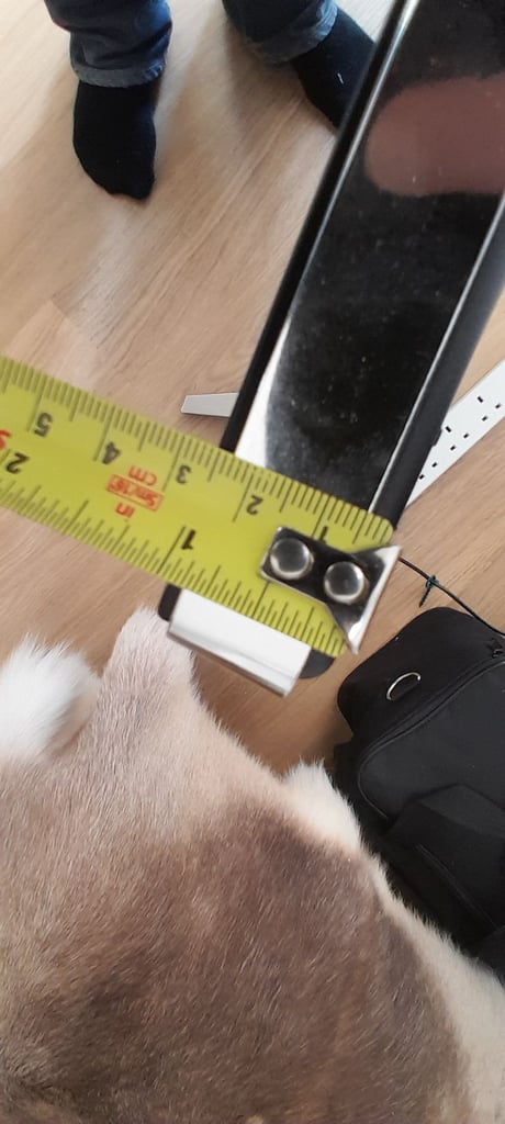 JVC 49 inch Ultra HD TV with remote (LT-49c860)